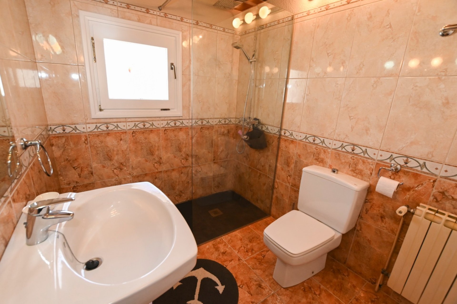 Resale - Villa - Calpe - Cucarres