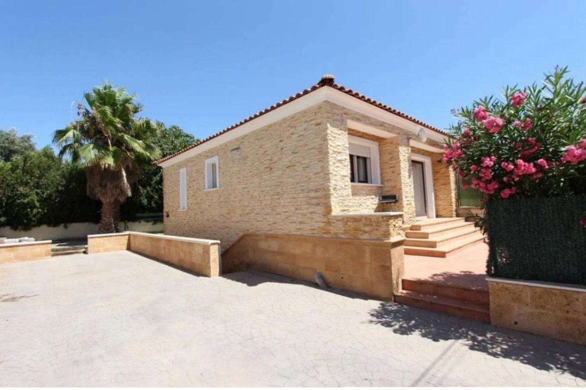 Resale - Villa - Calpe - La Merced