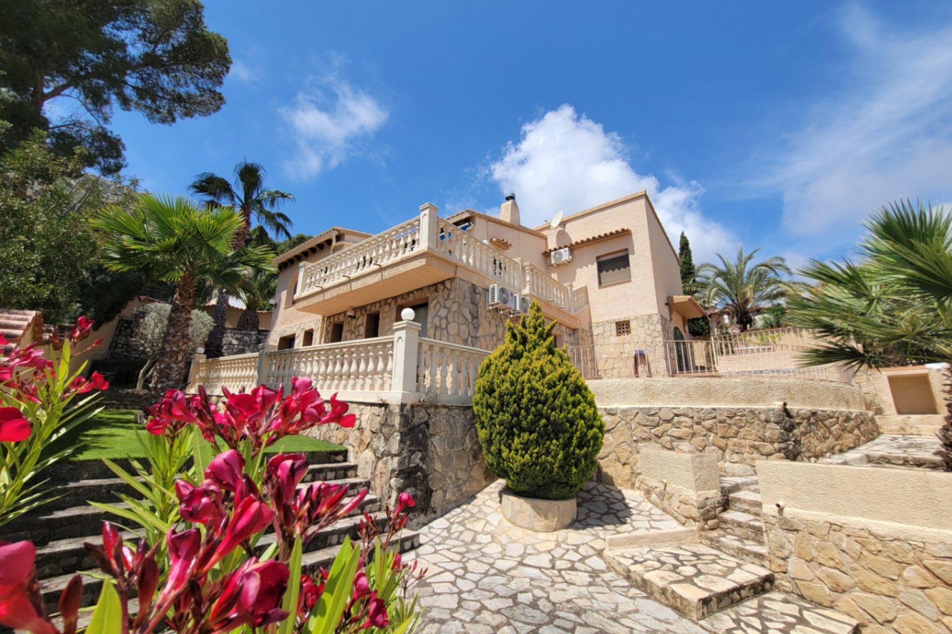 Resale - Villa - Calpe - Maryvilla