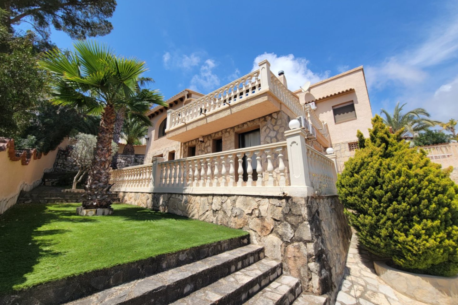 Resale - Villa - Calpe - Maryvilla