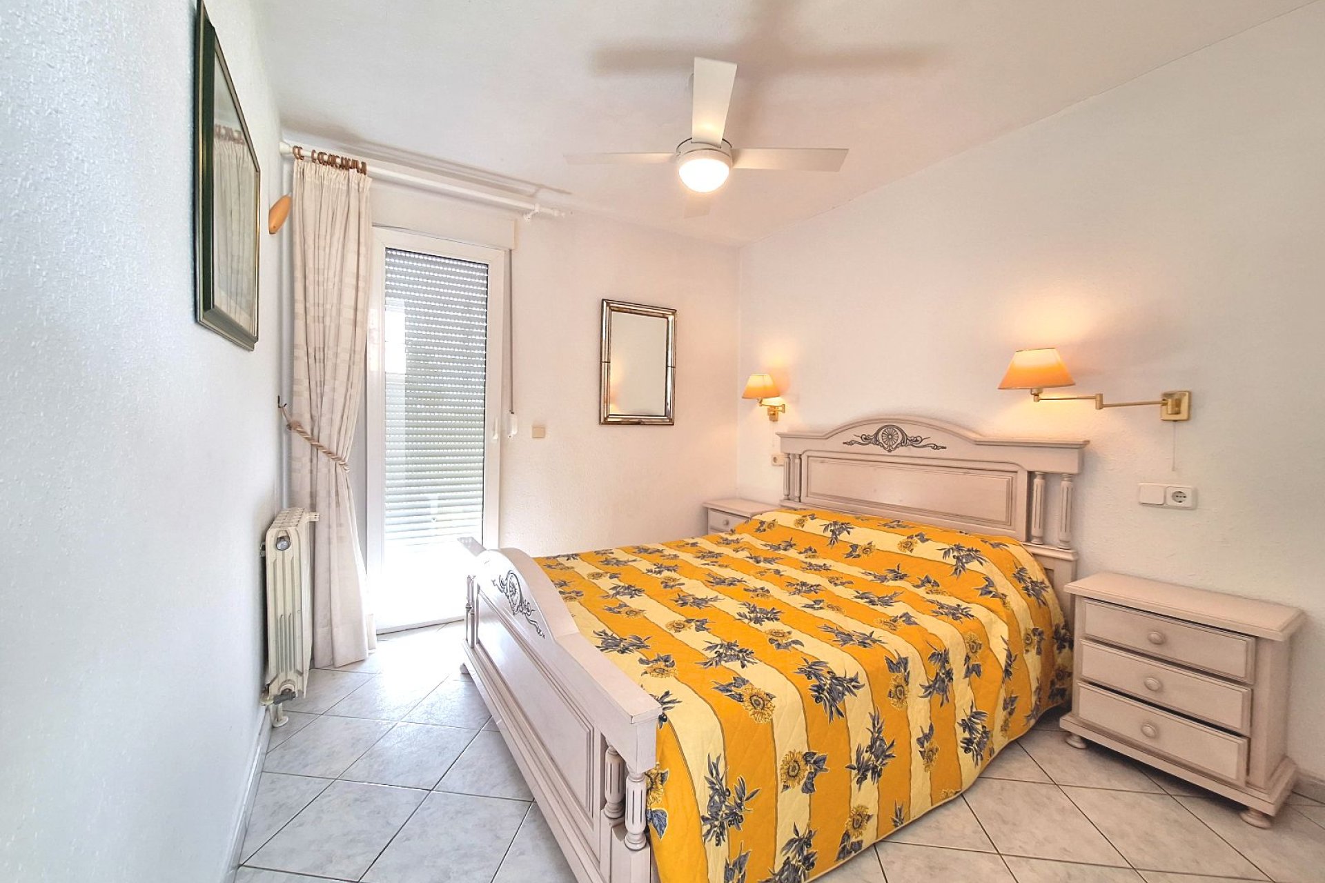 Resale - Villa - Calpe - Urbanizaciones