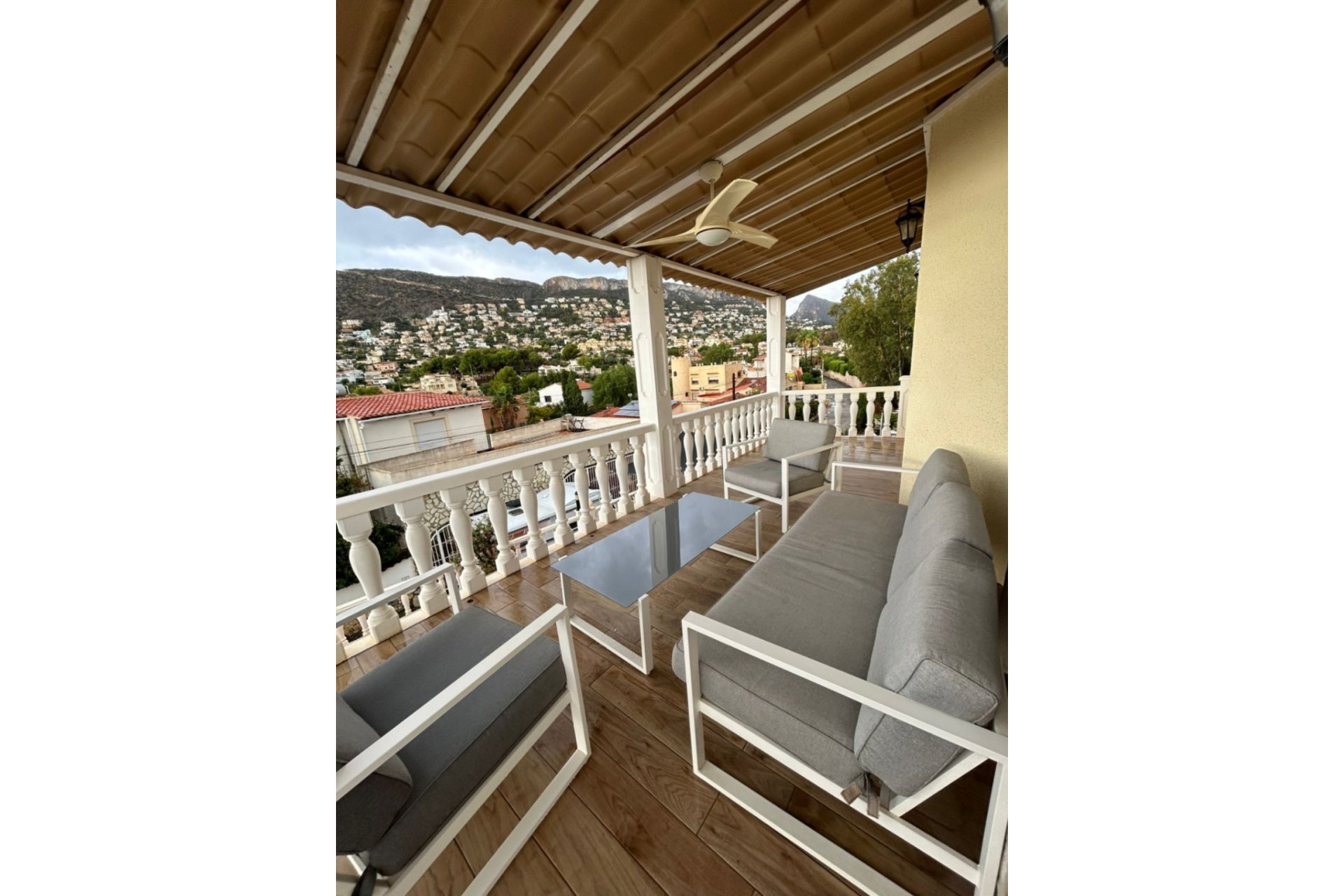 Resale - Villa - Calpe - Zona Residencial