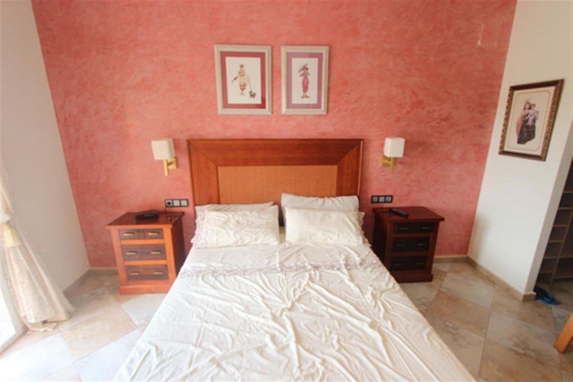 Resale - Villa - Calpe
