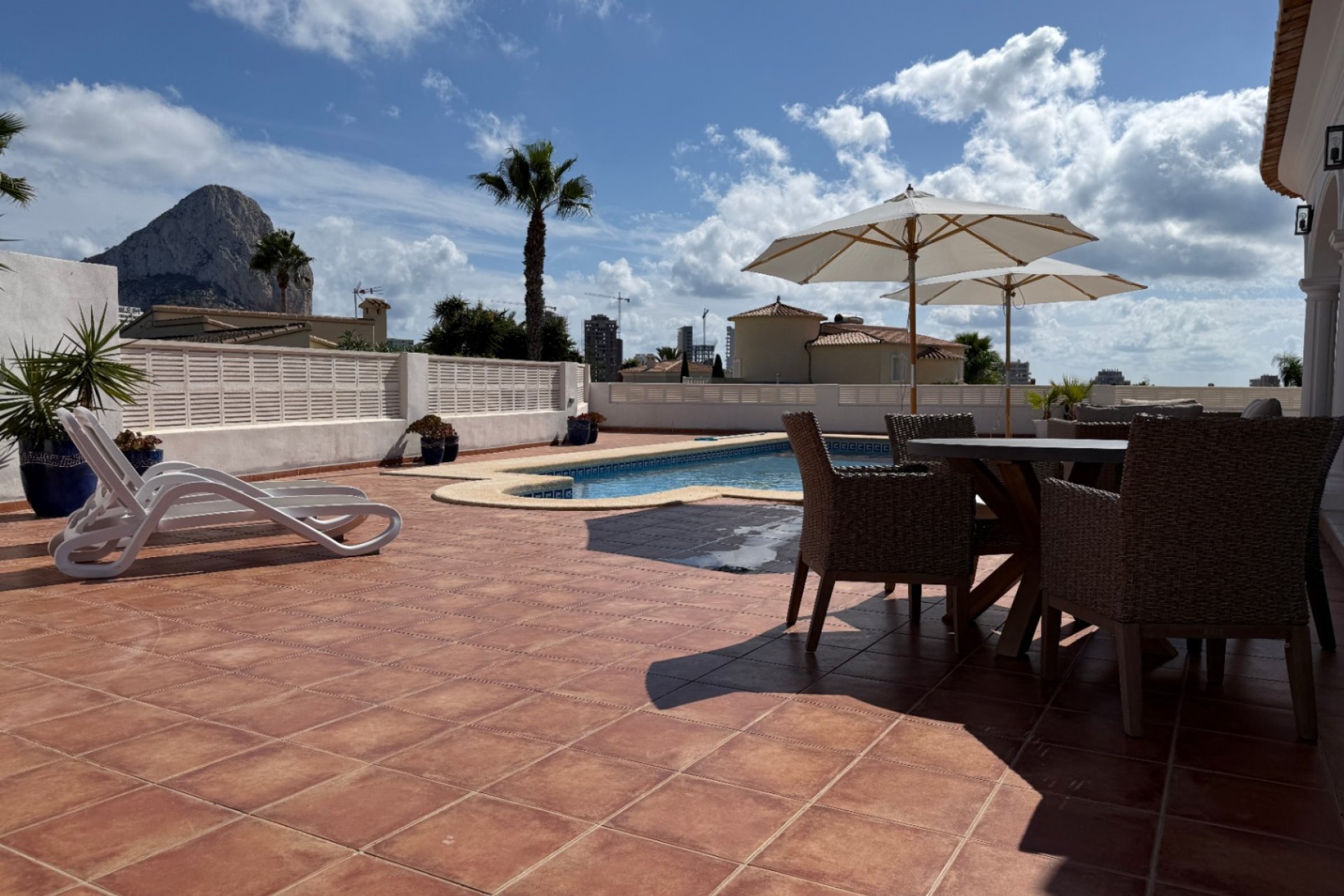 Resale - Villa - Calpe
