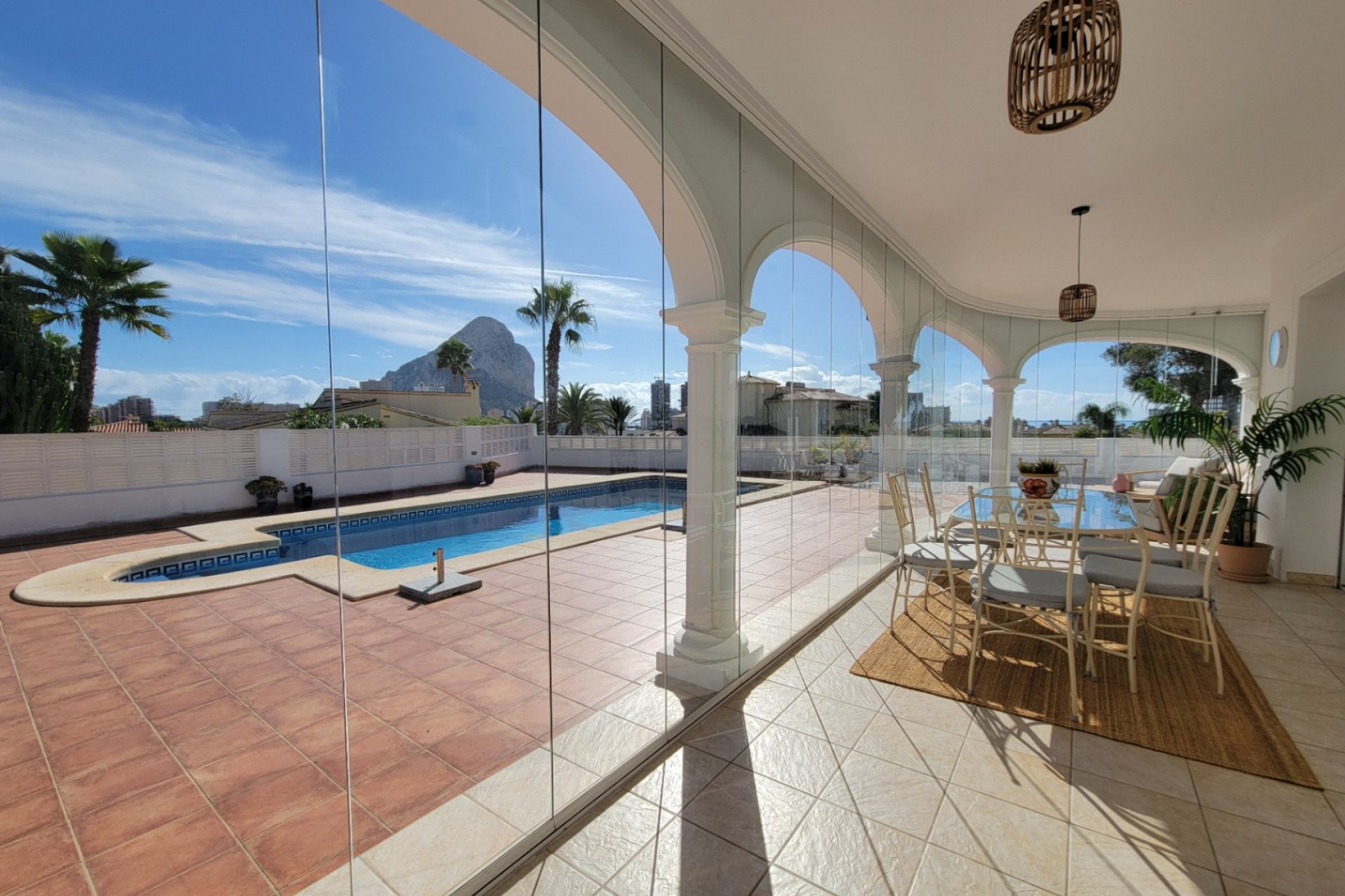 Resale - Villa - Calpe