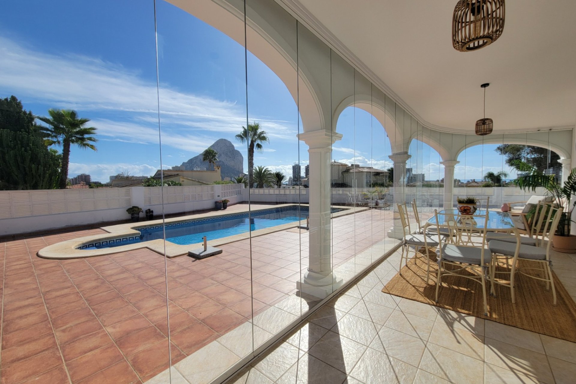 Resale - Villa - Calpe