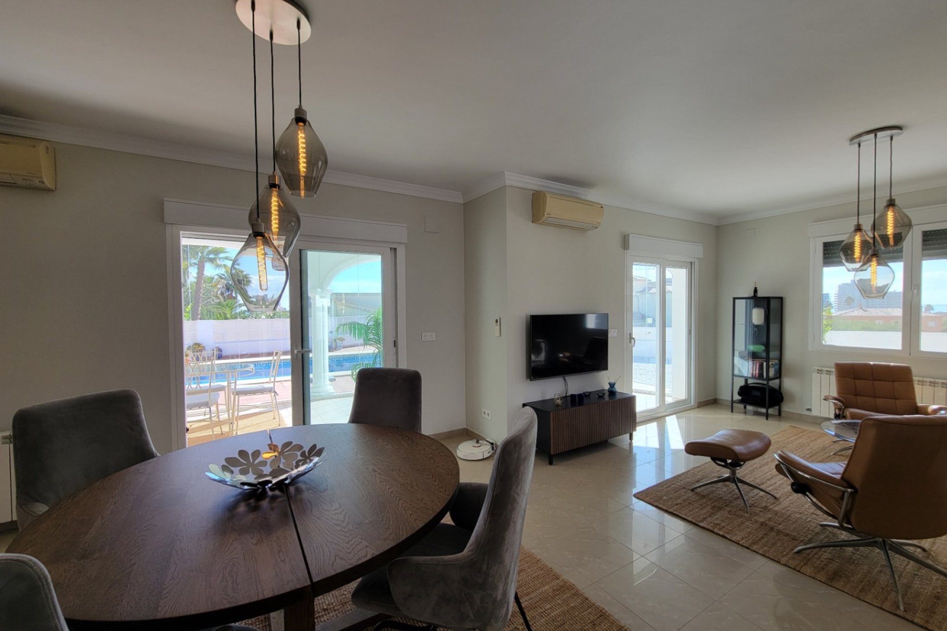 Resale - Villa - Calpe