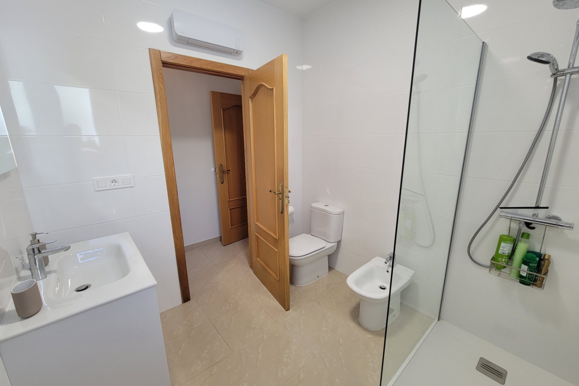 Resale - Villa - Calpe