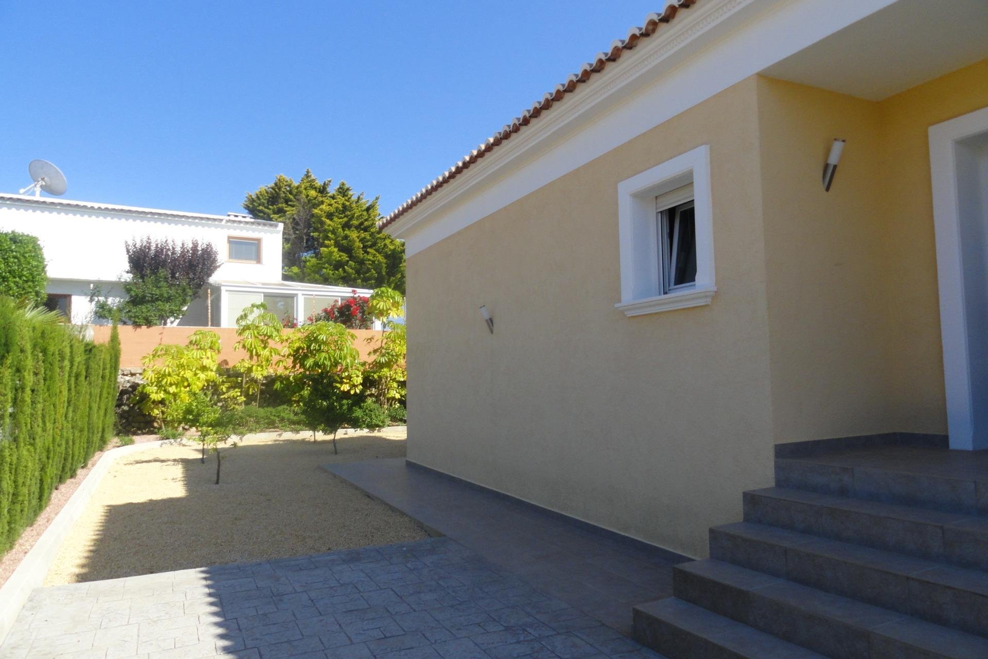 Resale - Villa - Calpe