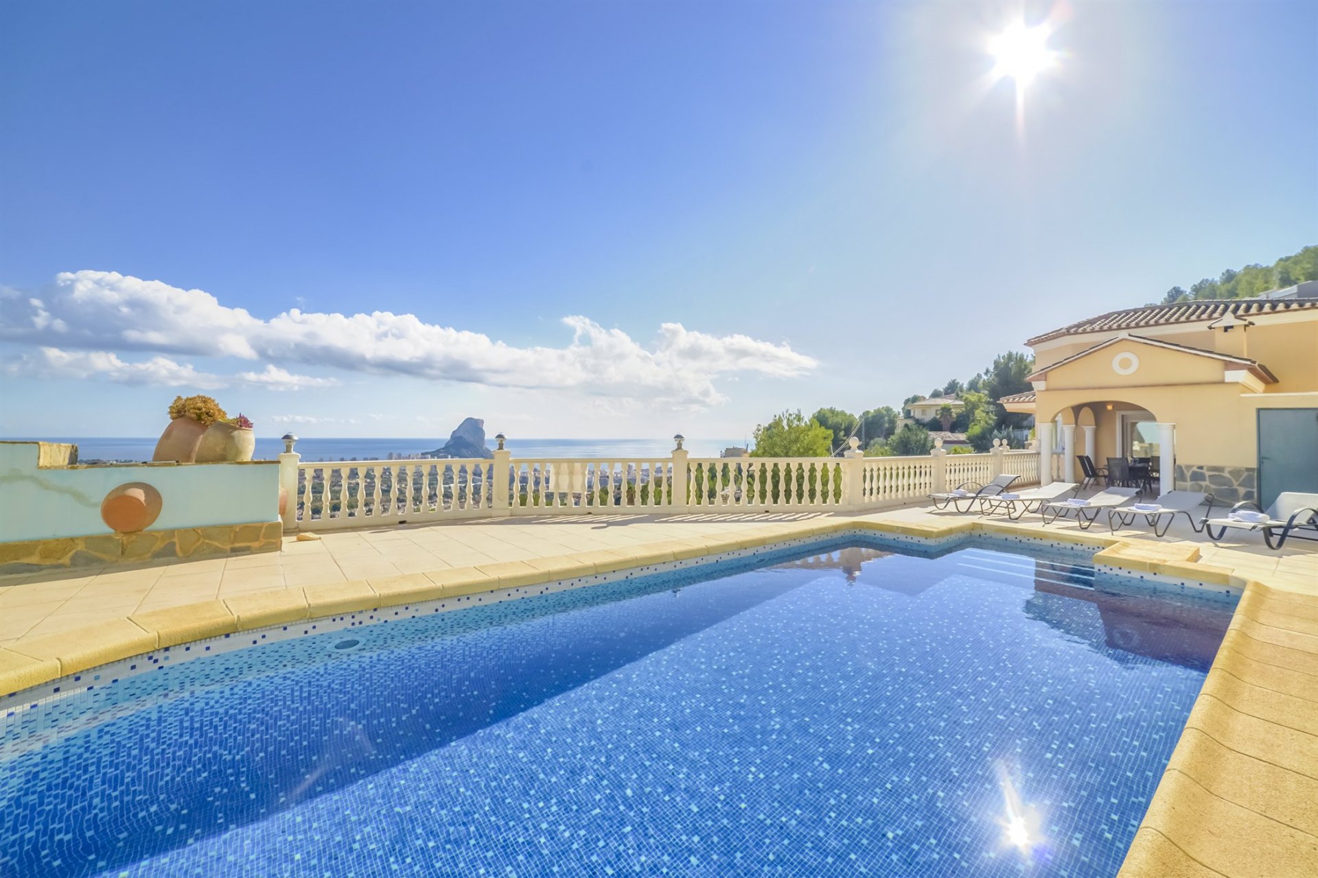 Resale - Villa - Calpe