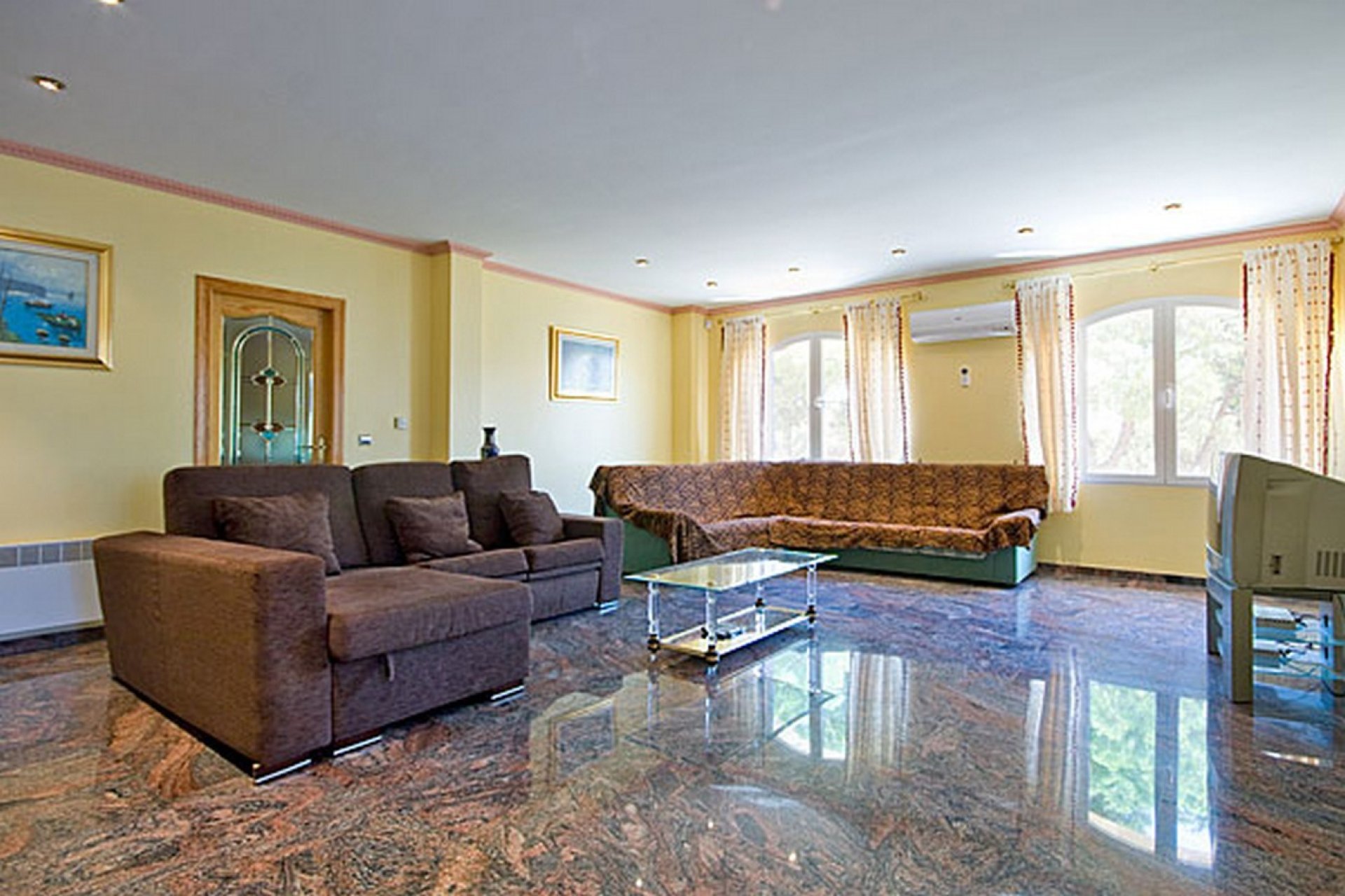 Resale - Villa - Calpe