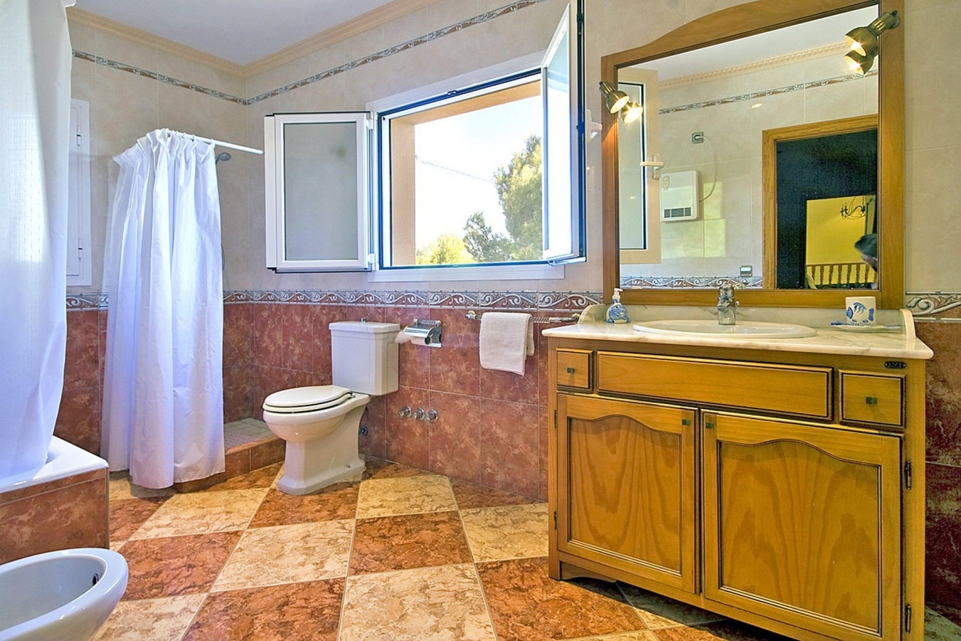 Resale - Villa - Calpe