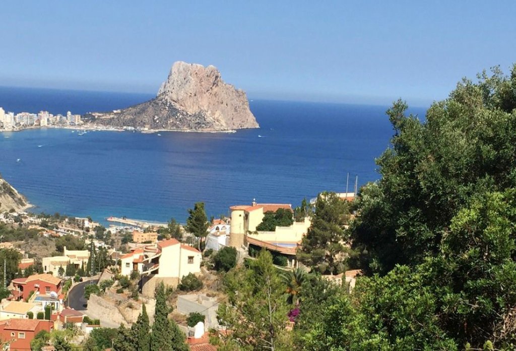 Resale - Villa - Calpe