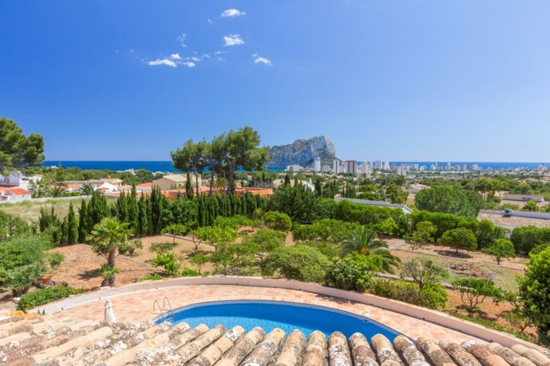 Resale - Villa - Calpe