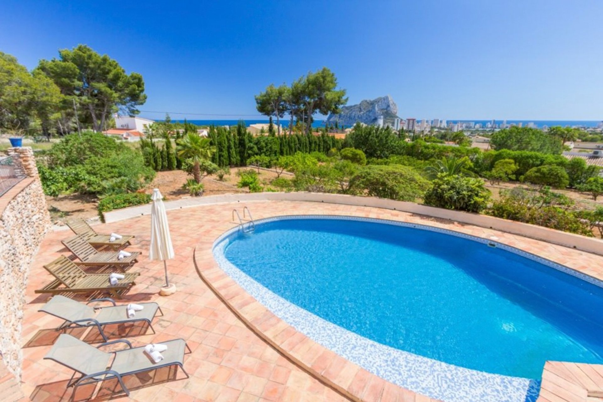 Resale - Villa - Calpe