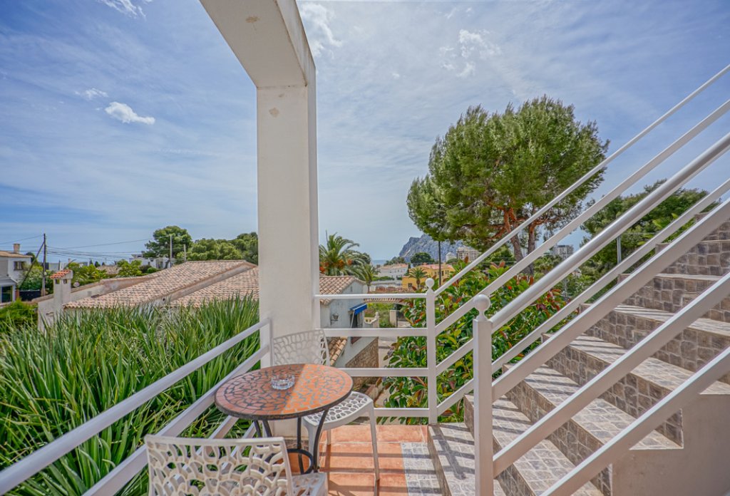 Resale - Villa - Calpe