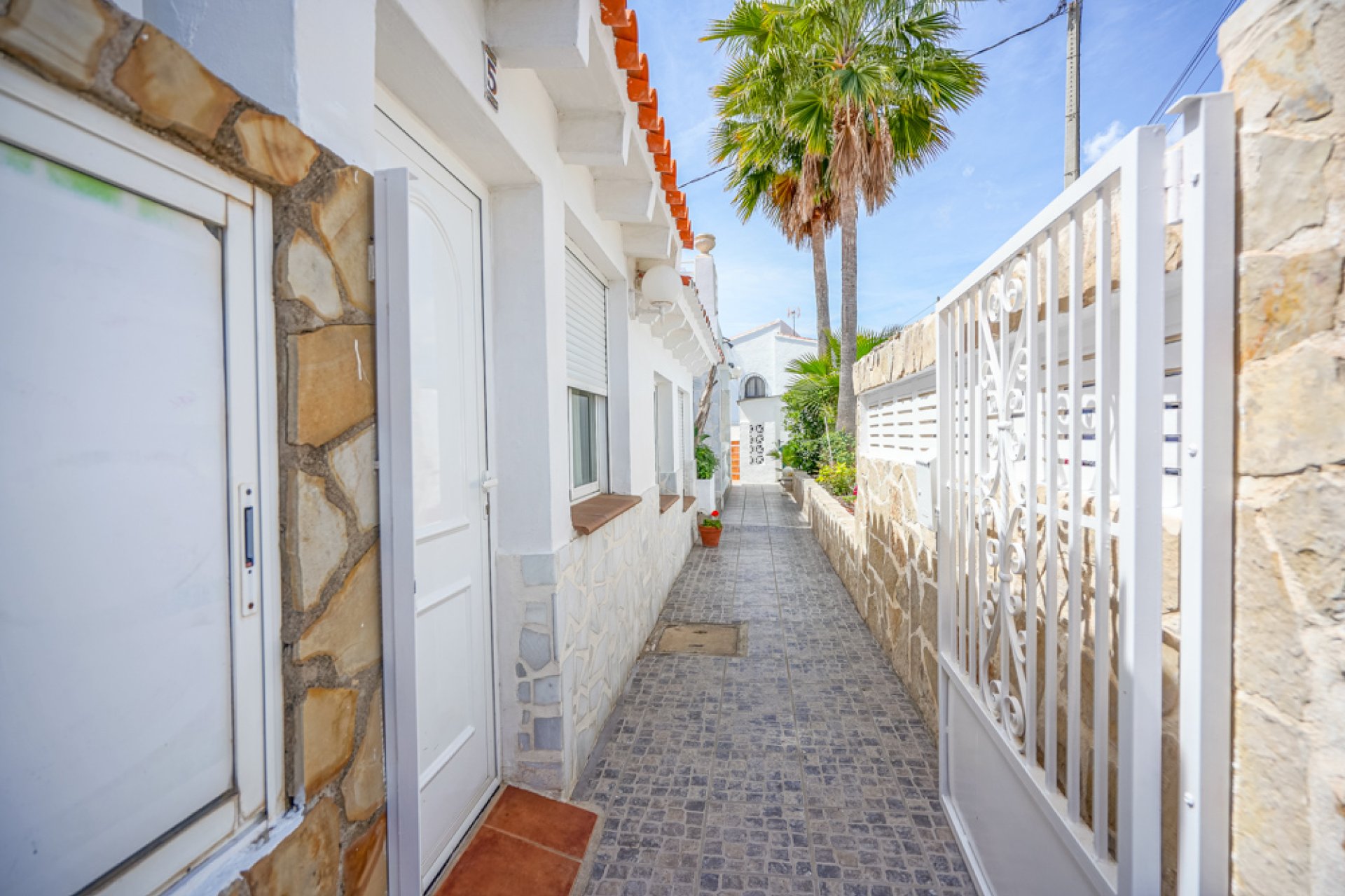 Resale - Villa - Calpe