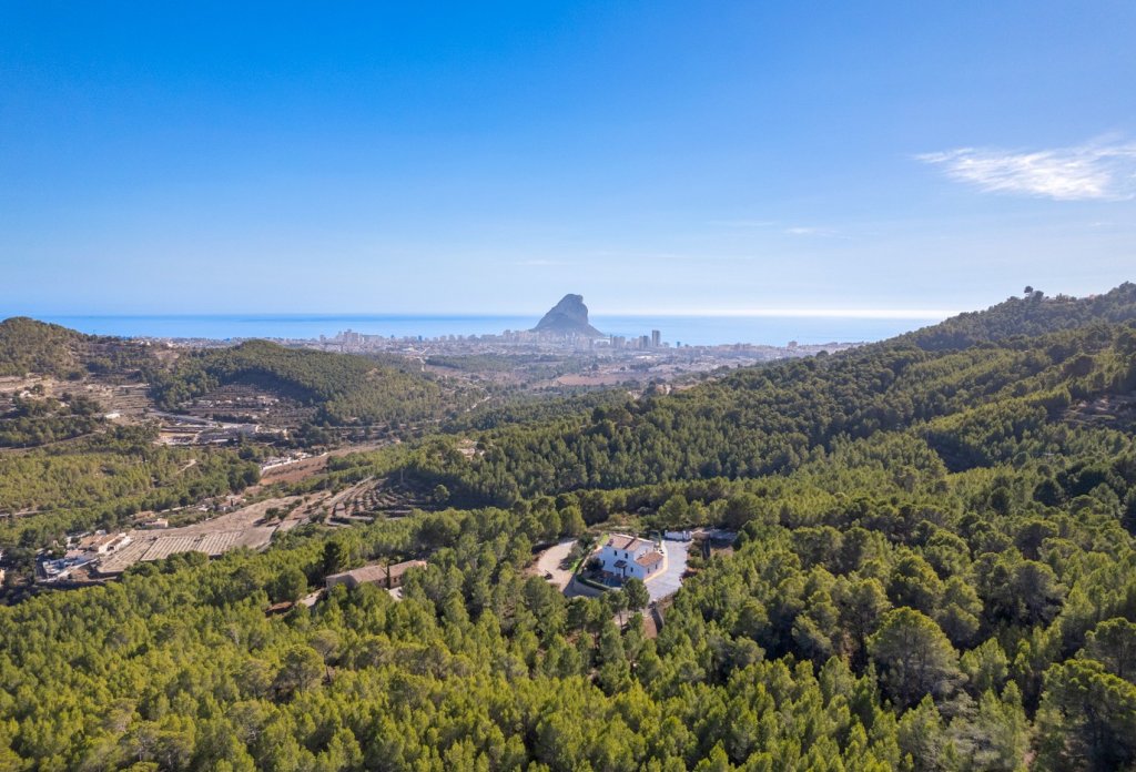 Resale - Villa - Calpe