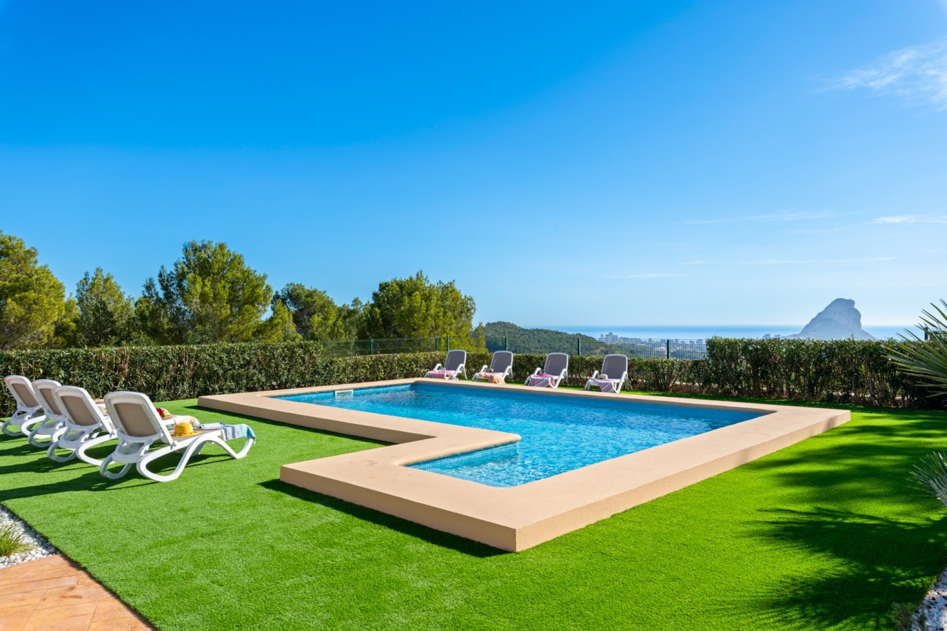 Resale - Villa - Calpe