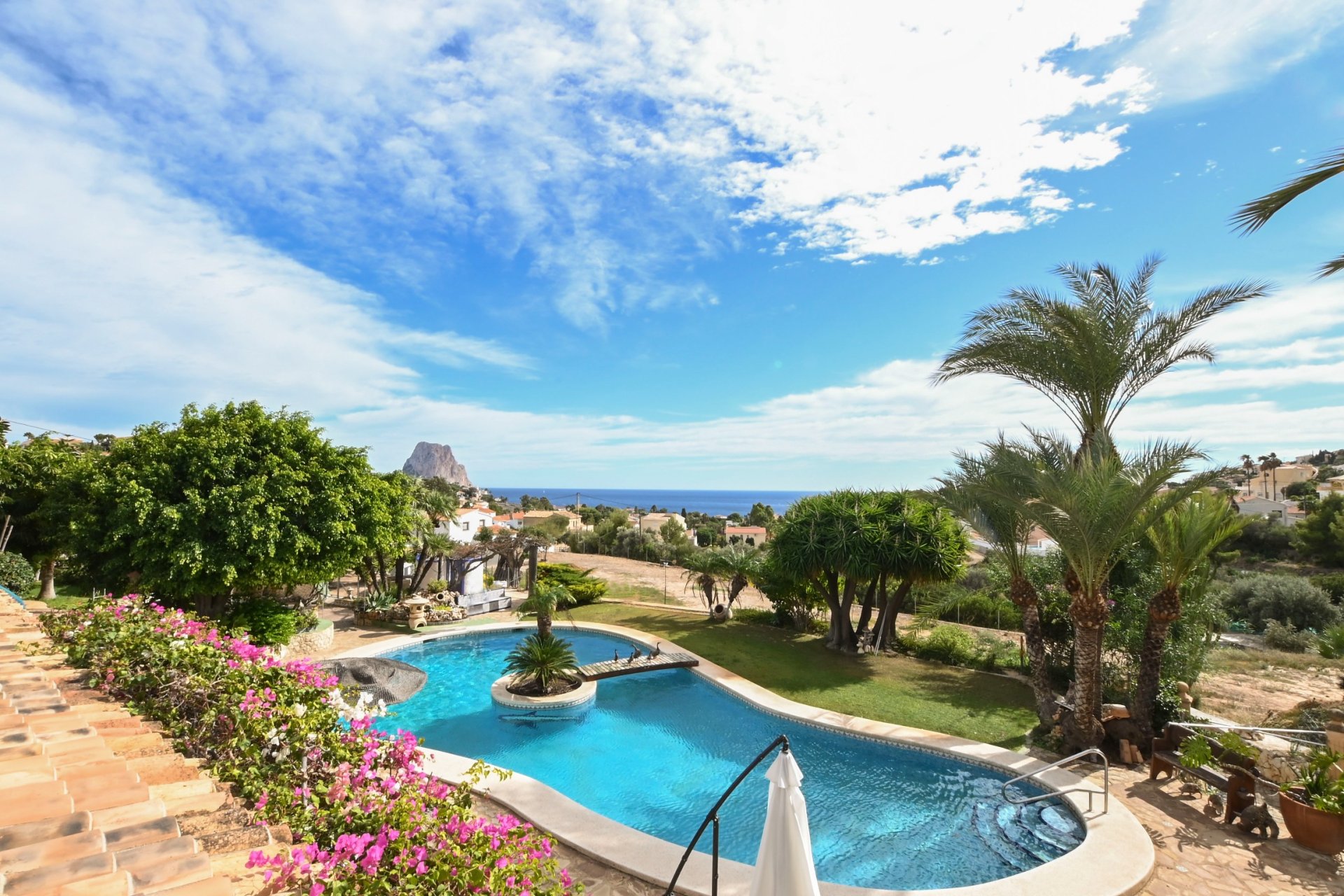 Resale - Villa - Calpe