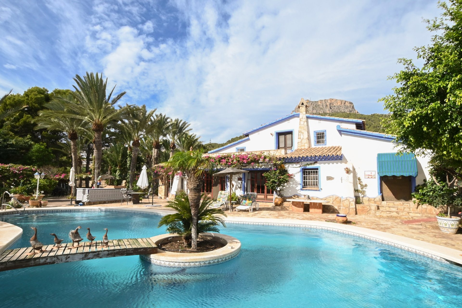 Resale - Villa - Calpe