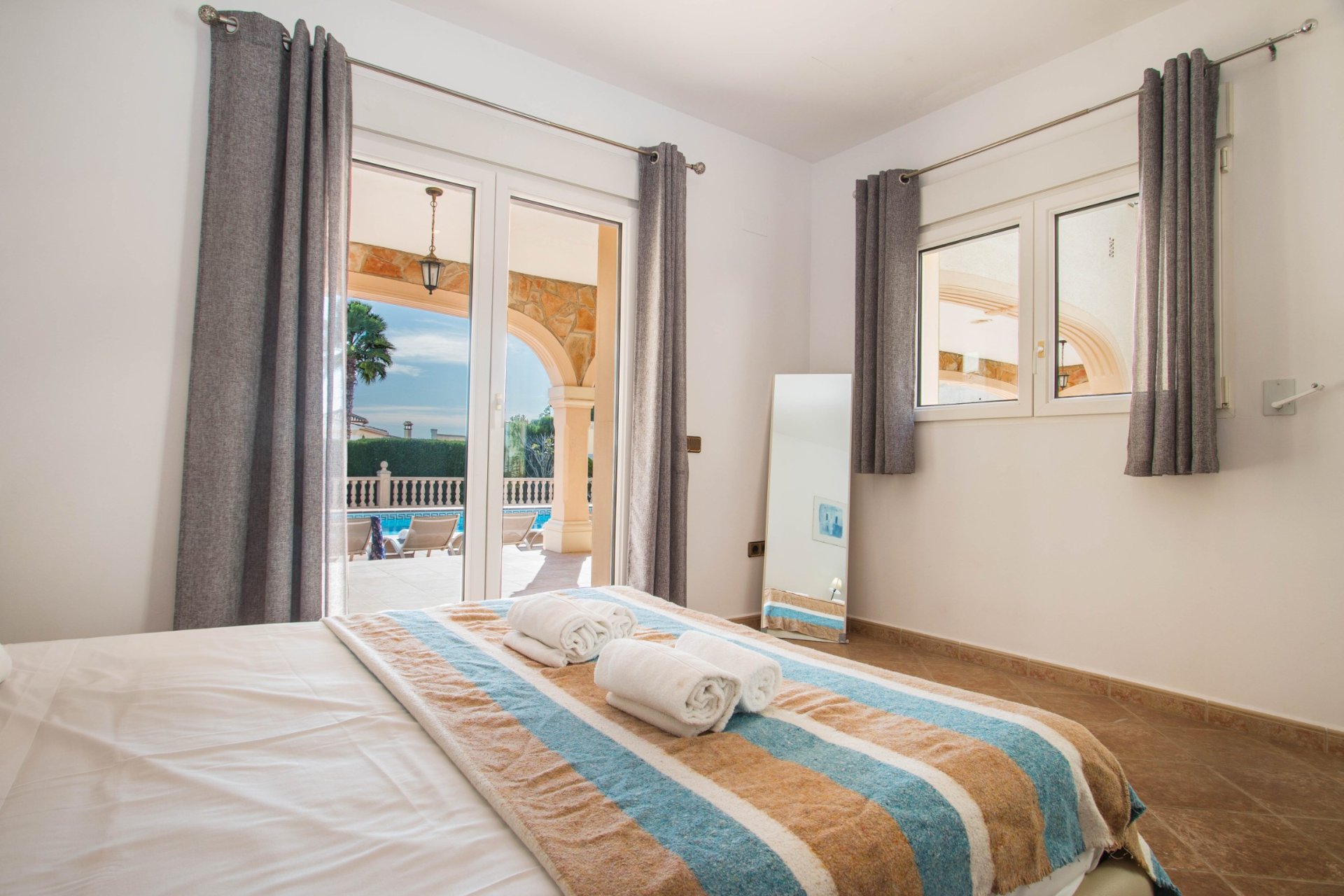 Resale - Villa - Calpe