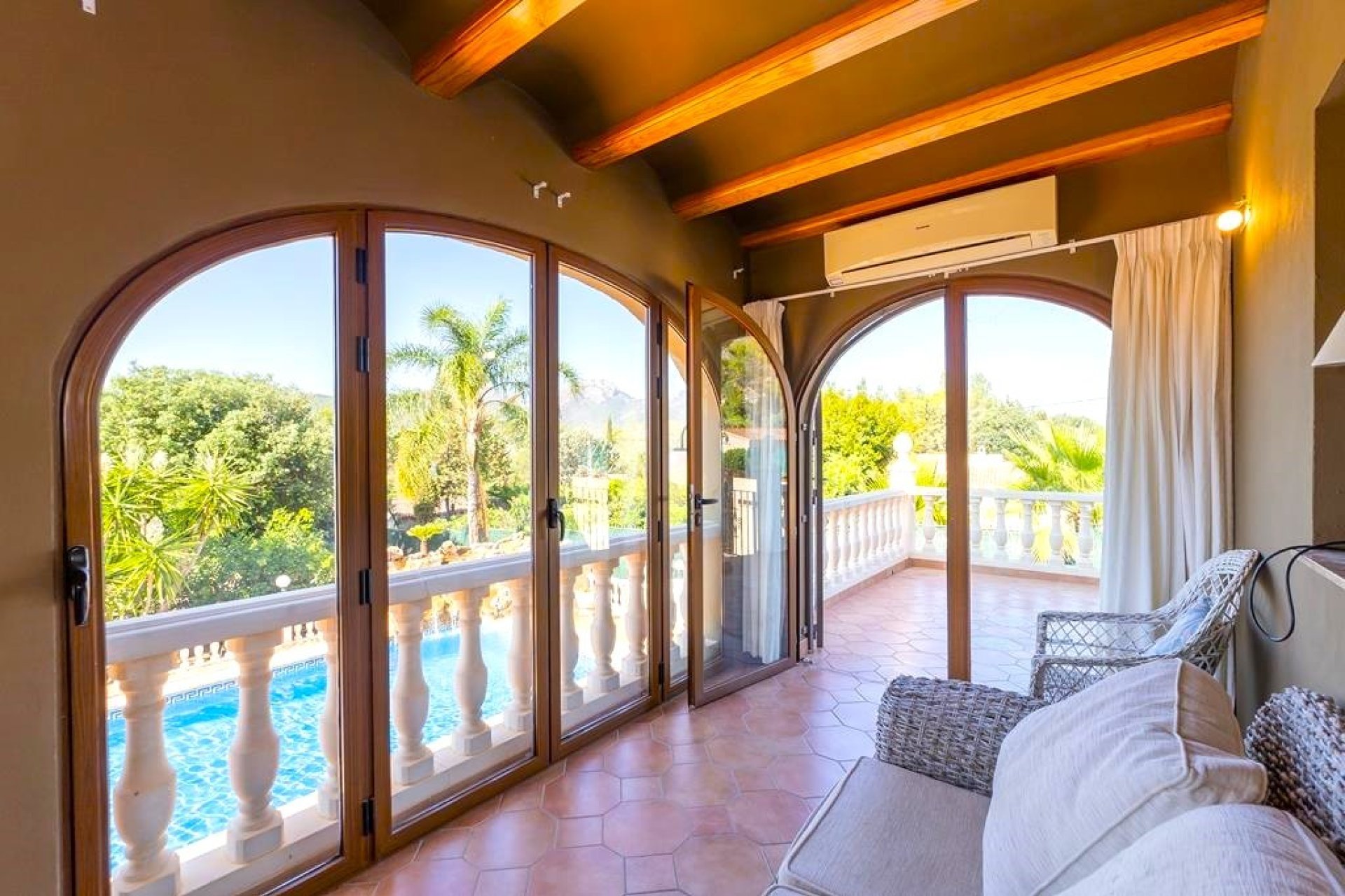 Resale - Villa - Jalon - Xalo - Valle de Paraiso