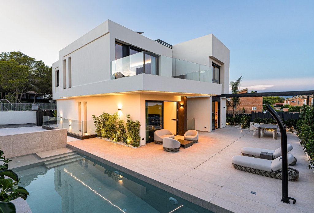 Resale - Villa - La Nucía