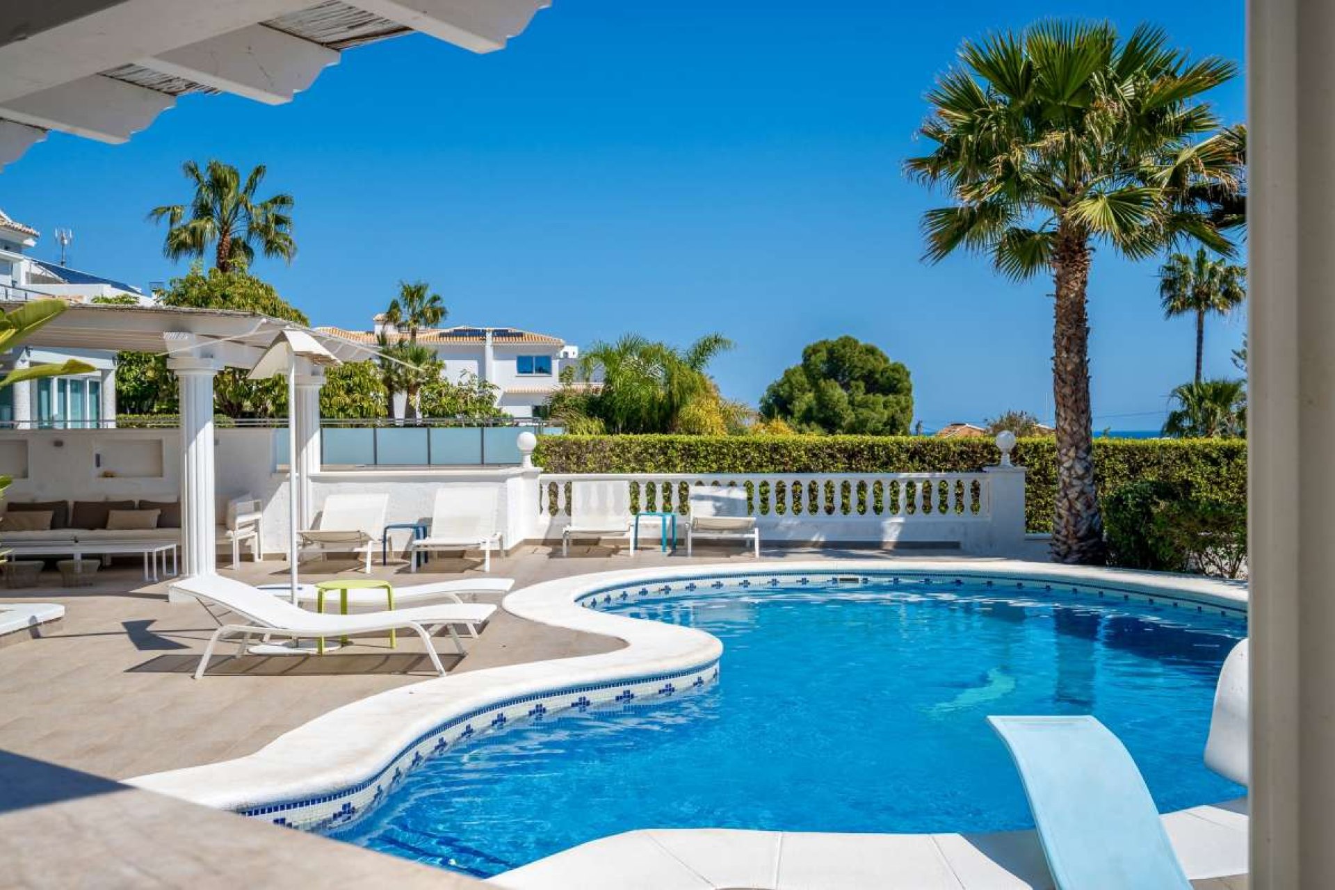 Resale - Villa - Les Bassetes - Basetes