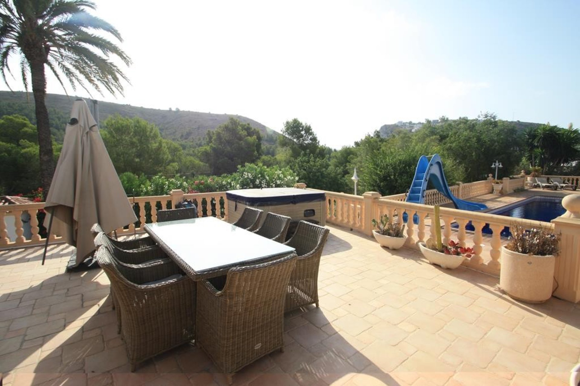 Resale - Villa - Moraira