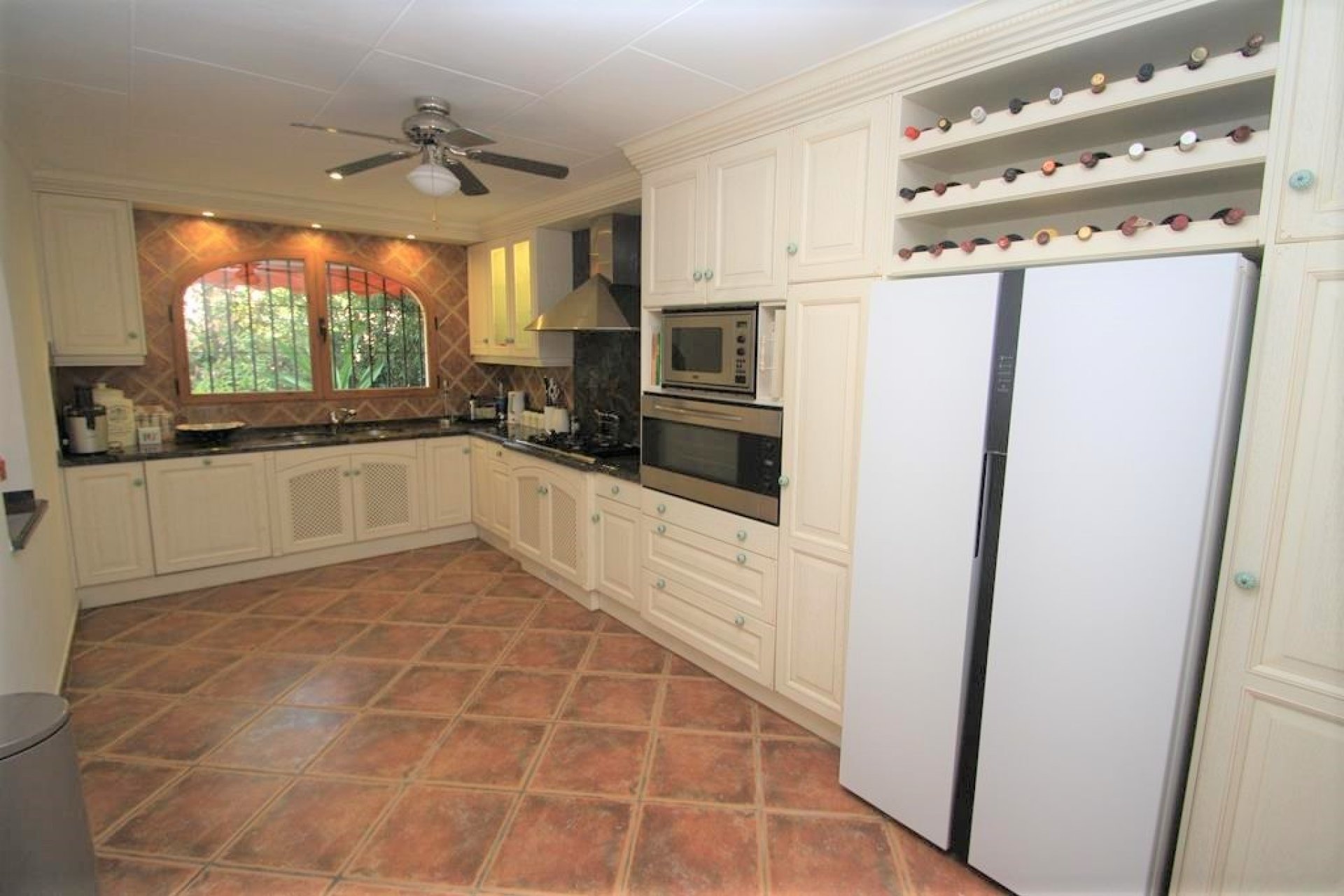Resale - Villa - Moraira