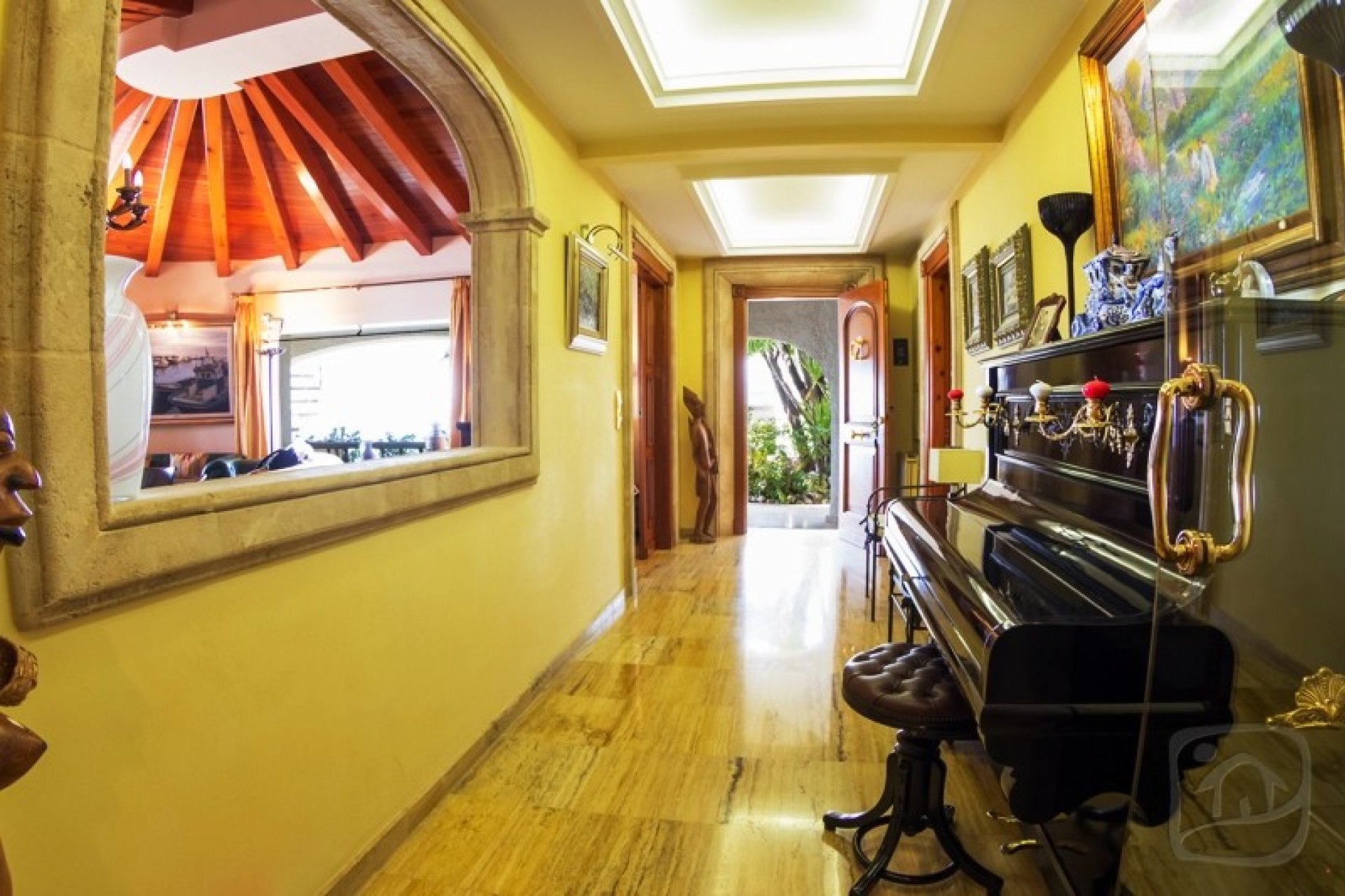 Resale - Villa - Moraira