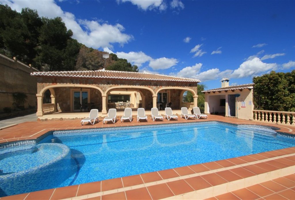 Reventa - Villa - Calpe - Urbanizaciones