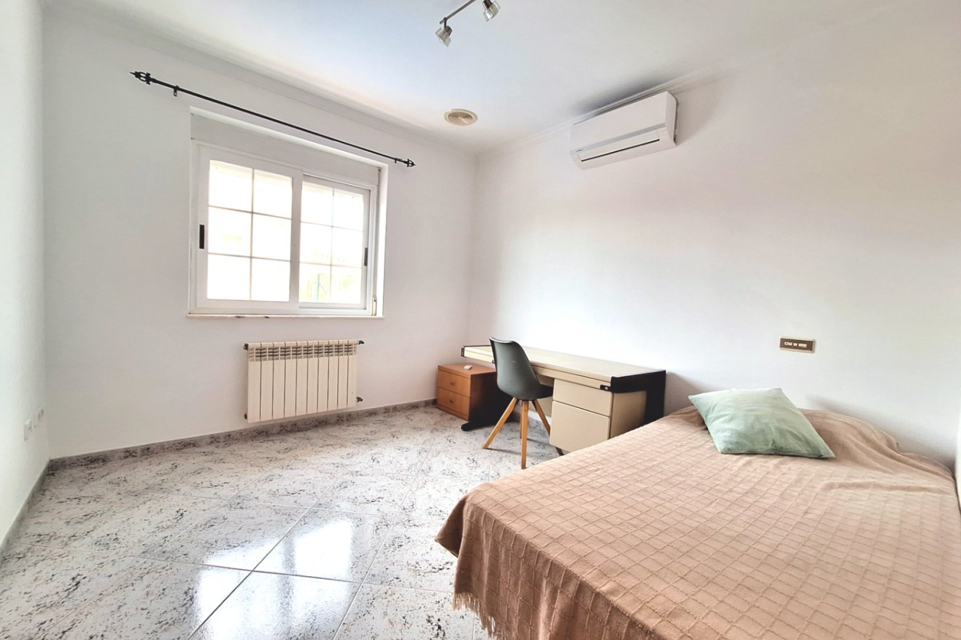 Reventa - Villa - Calpe - Urbanizaciones