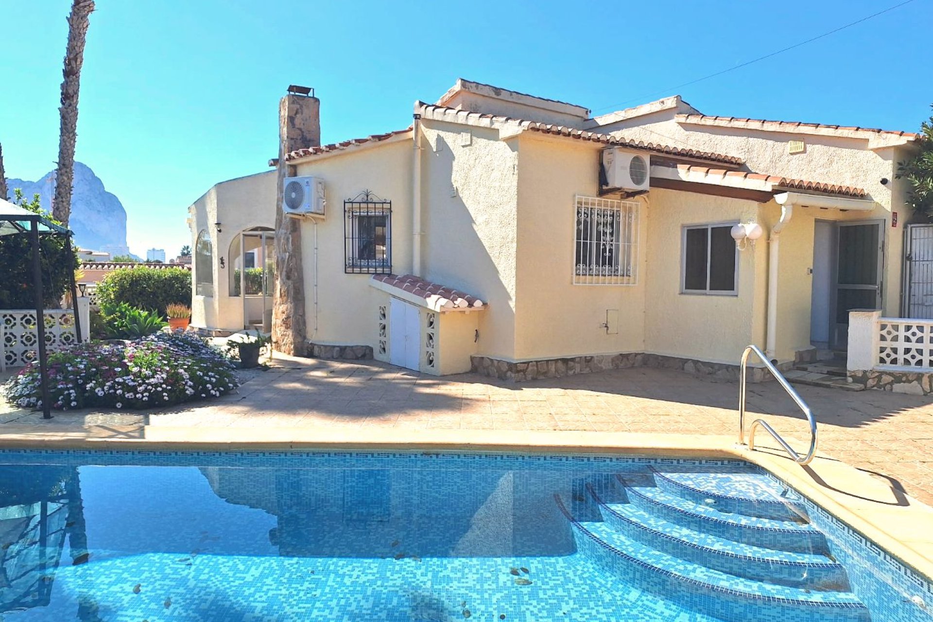 Reventa - Villa - Calpe - Urbanizaciones