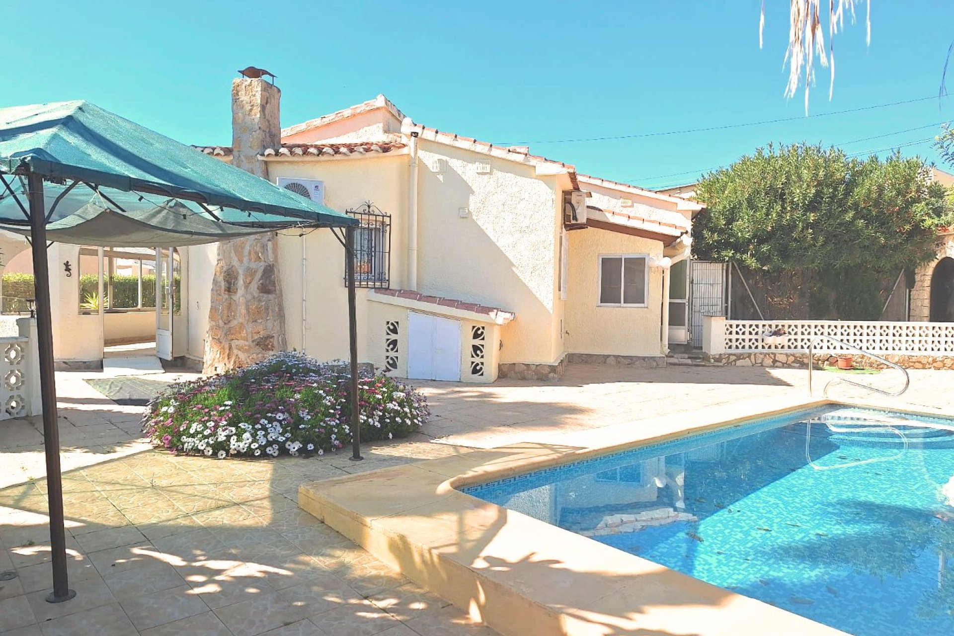 Reventa - Villa - Calpe - Urbanizaciones