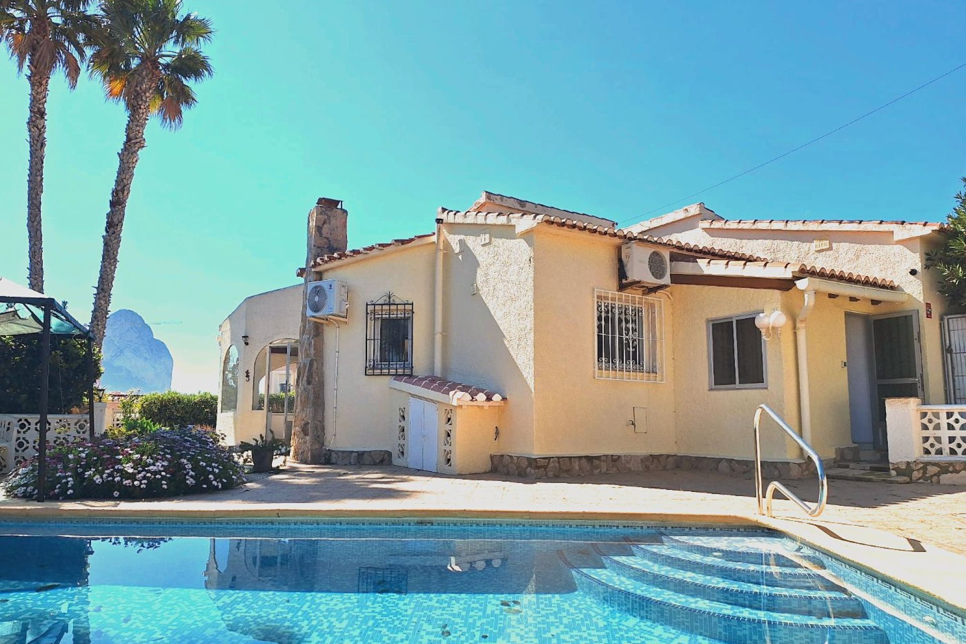 Reventa - Villa - Calpe - Urbanizaciones