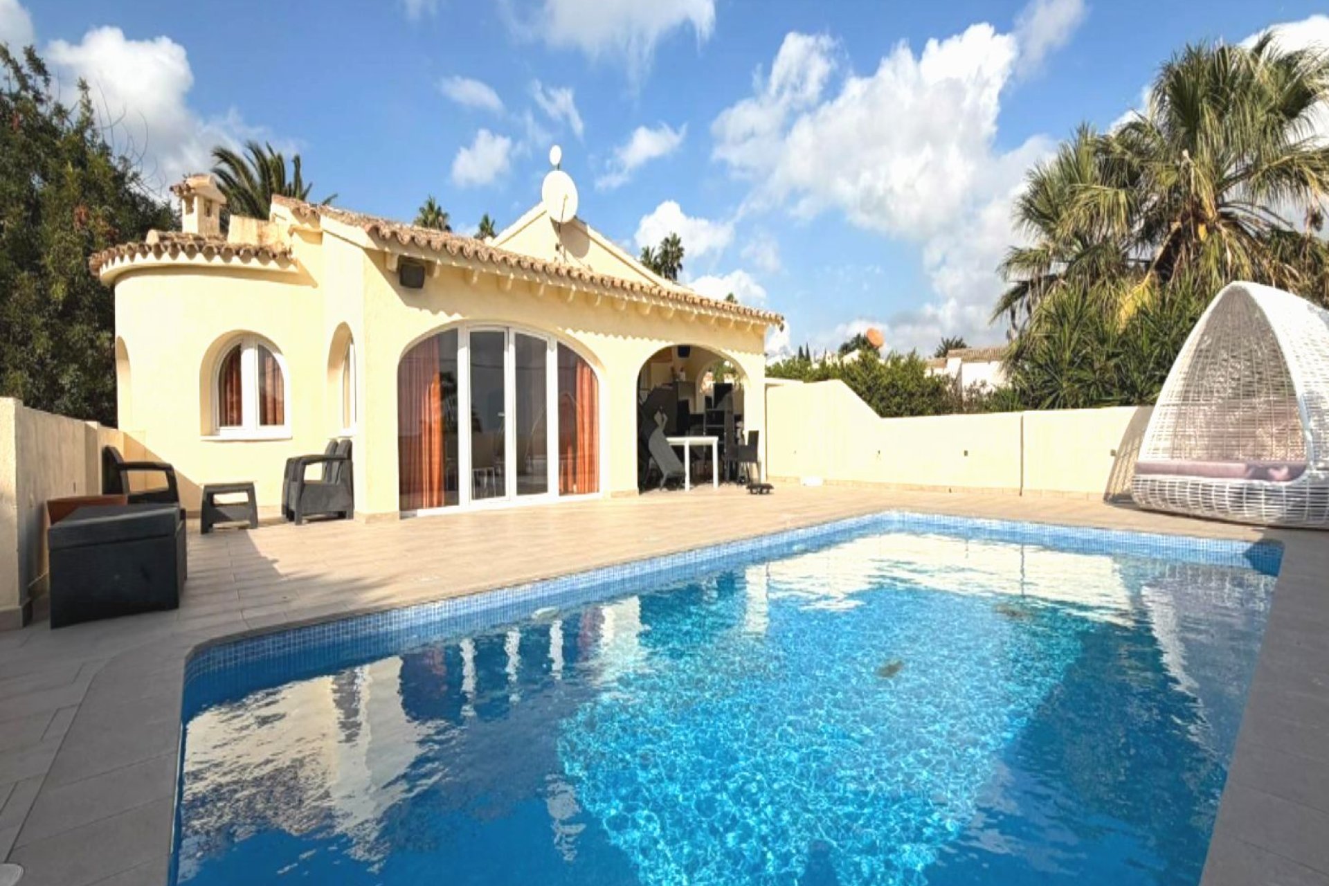 Reventa - Villa - Calpe - Urbanizaciones