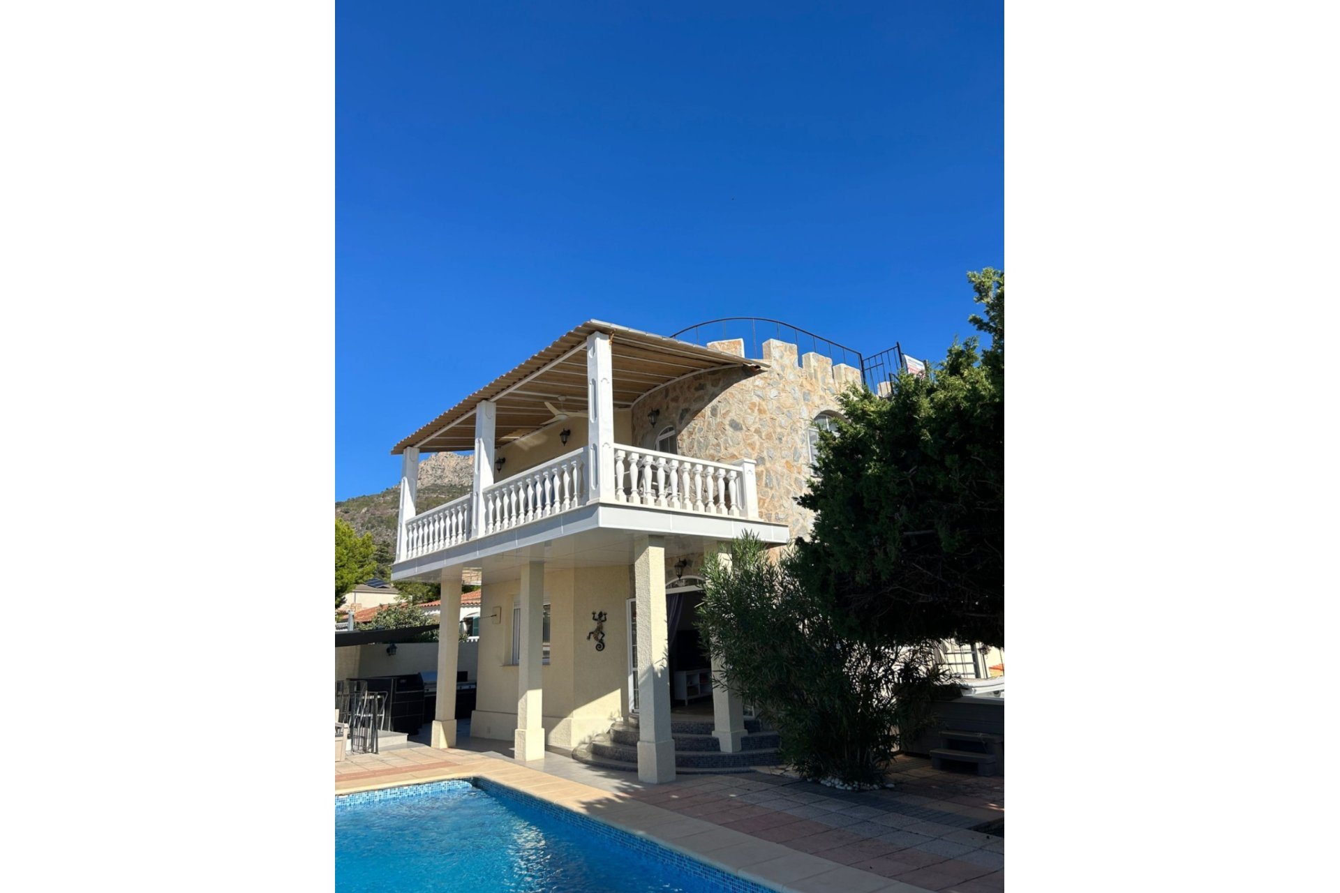 Reventa - Villa - Calpe - Zona Residencial