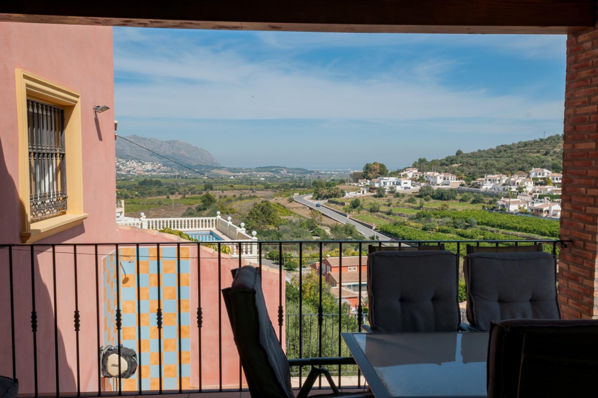 Reventa - Villa - Orba - Zona Residencial
